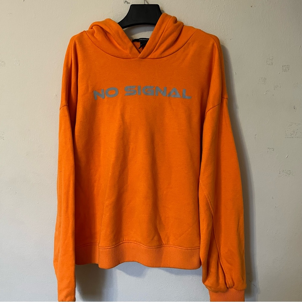 ******SOLD*******NO SIGNAL PULLOVER HOODIE